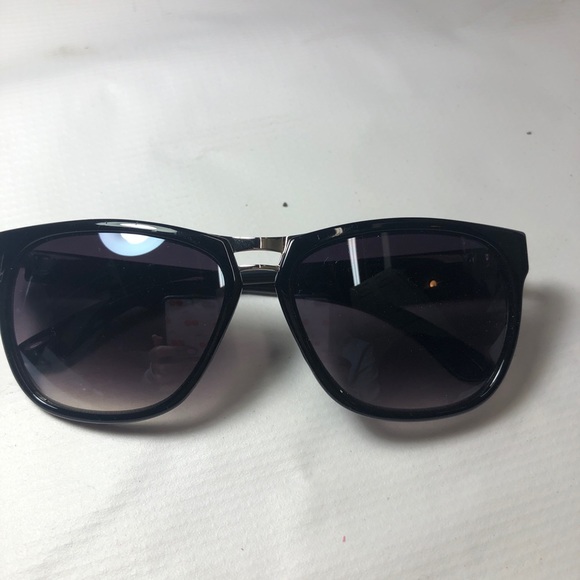 Sunglasses - Picture 1 of 3